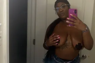 Chocolate Goddess Thick With Big Titties - Image 2