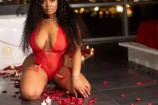 🥰😍 Sexy panamaian goddess ☺ Craving a good time!😃 - Image 3